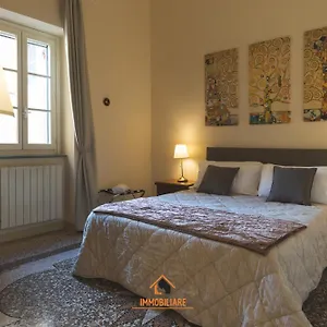 intero-appartamento-3-letti-con-garage-gratuito.it-tuscanyhotel.com/