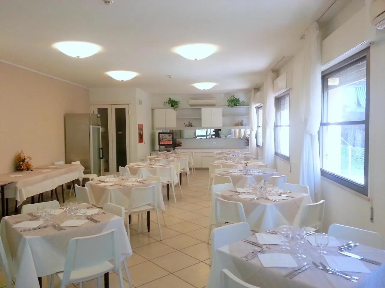 Hotel La Bella Vita Rimini 0*,