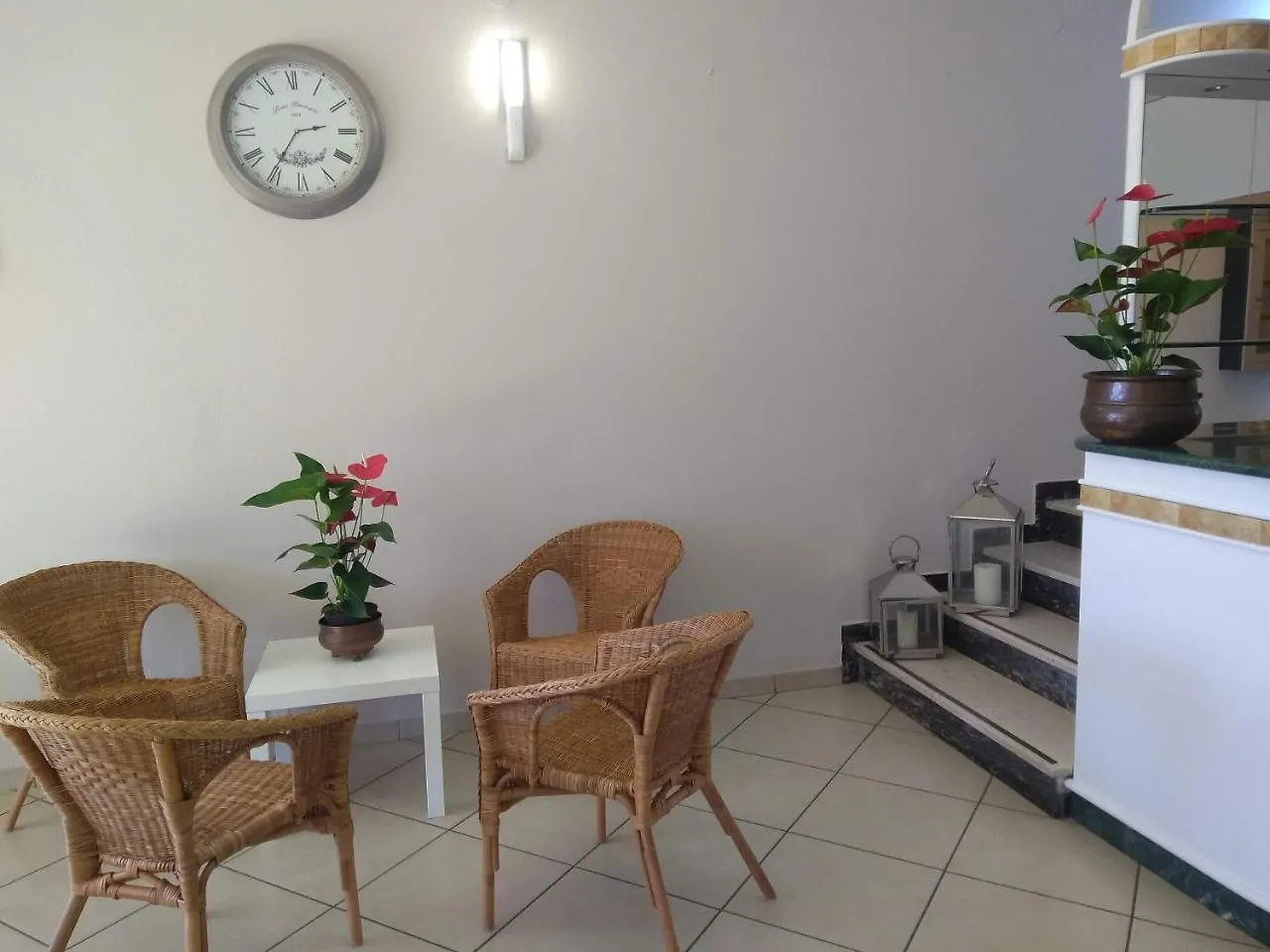 Hotel La Bella Vita Rimini 0*,