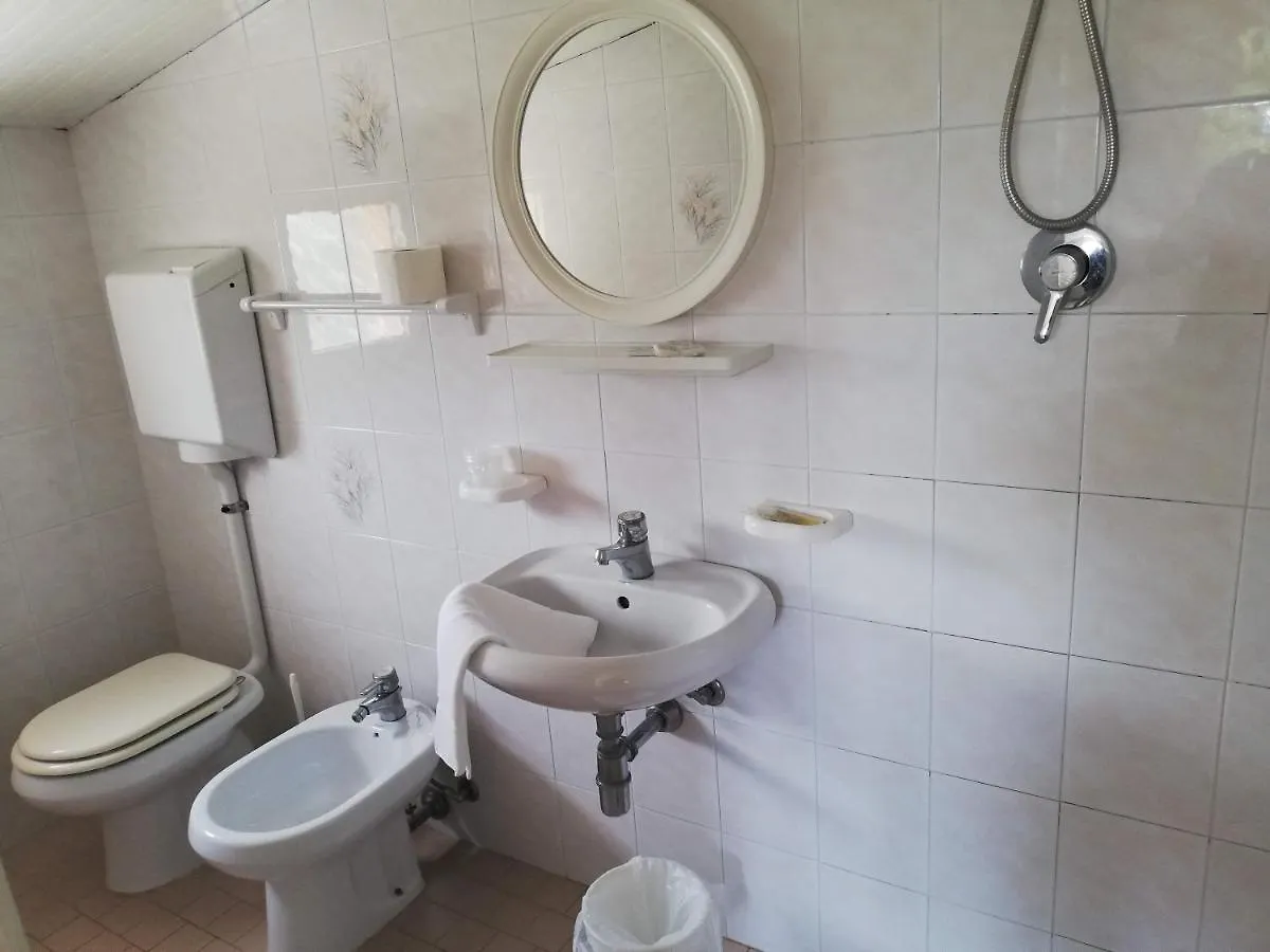 Hotel La Bella Vita Rimini 0*,  Italien